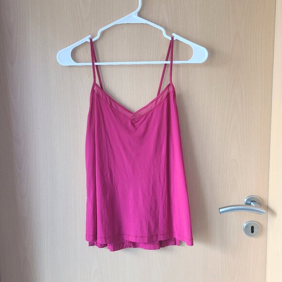 Lululemon Final Count Tie Back Tank Top Ruby Red Mesh V-Neck Cami - Picture 5 of 8